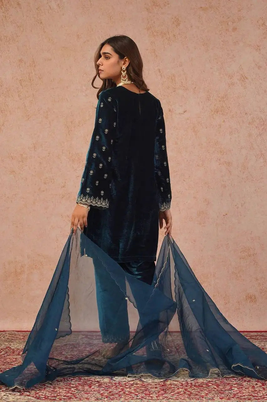 Winter Velvet Designer Kurta & Palazzo Lustraward