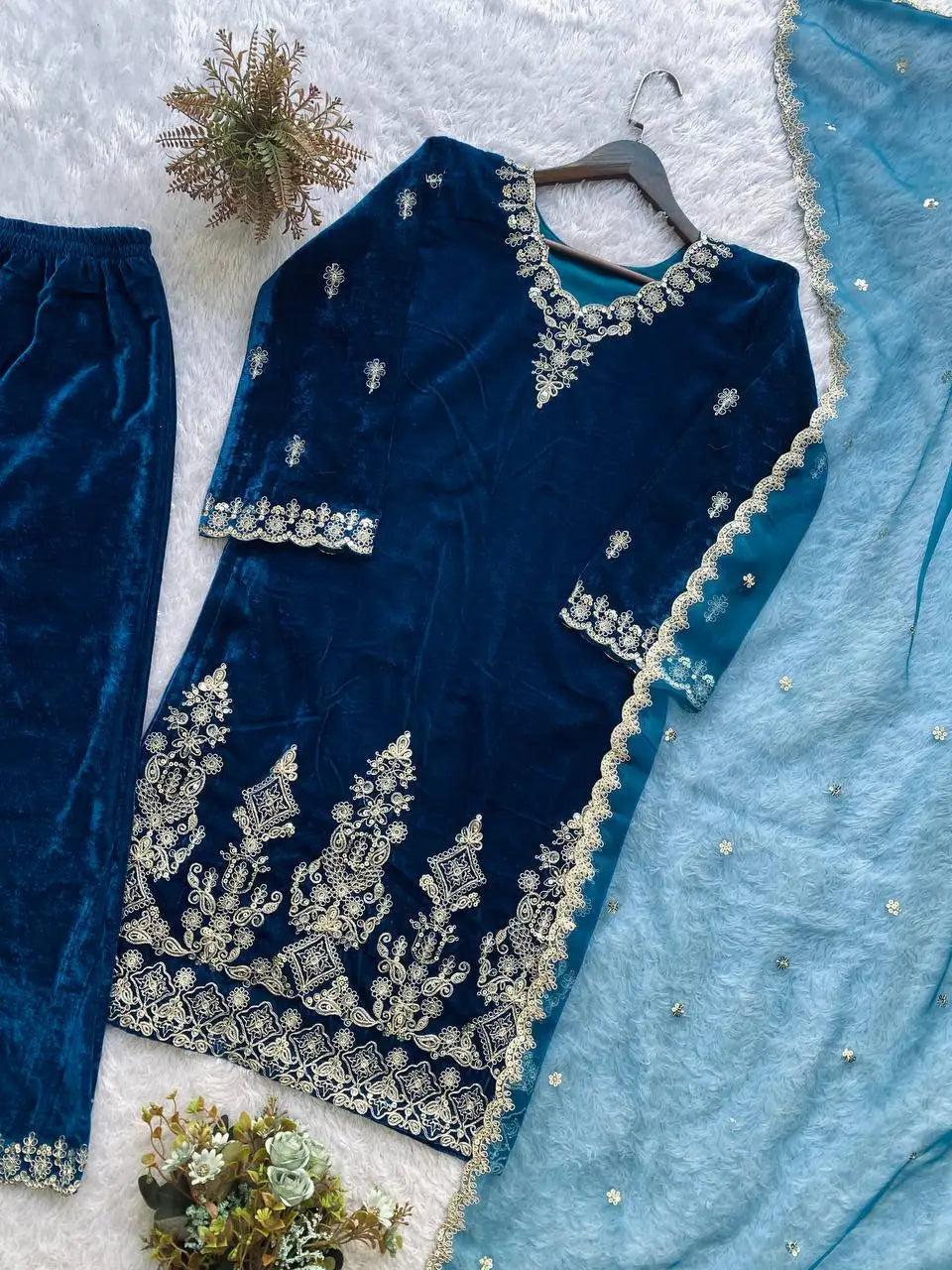 Winter Velvet Designer Kurta & Palazzo Lustraward