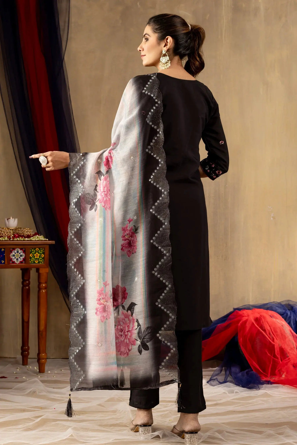 Elegant Kurti Pant Dupatta Set Lustraward