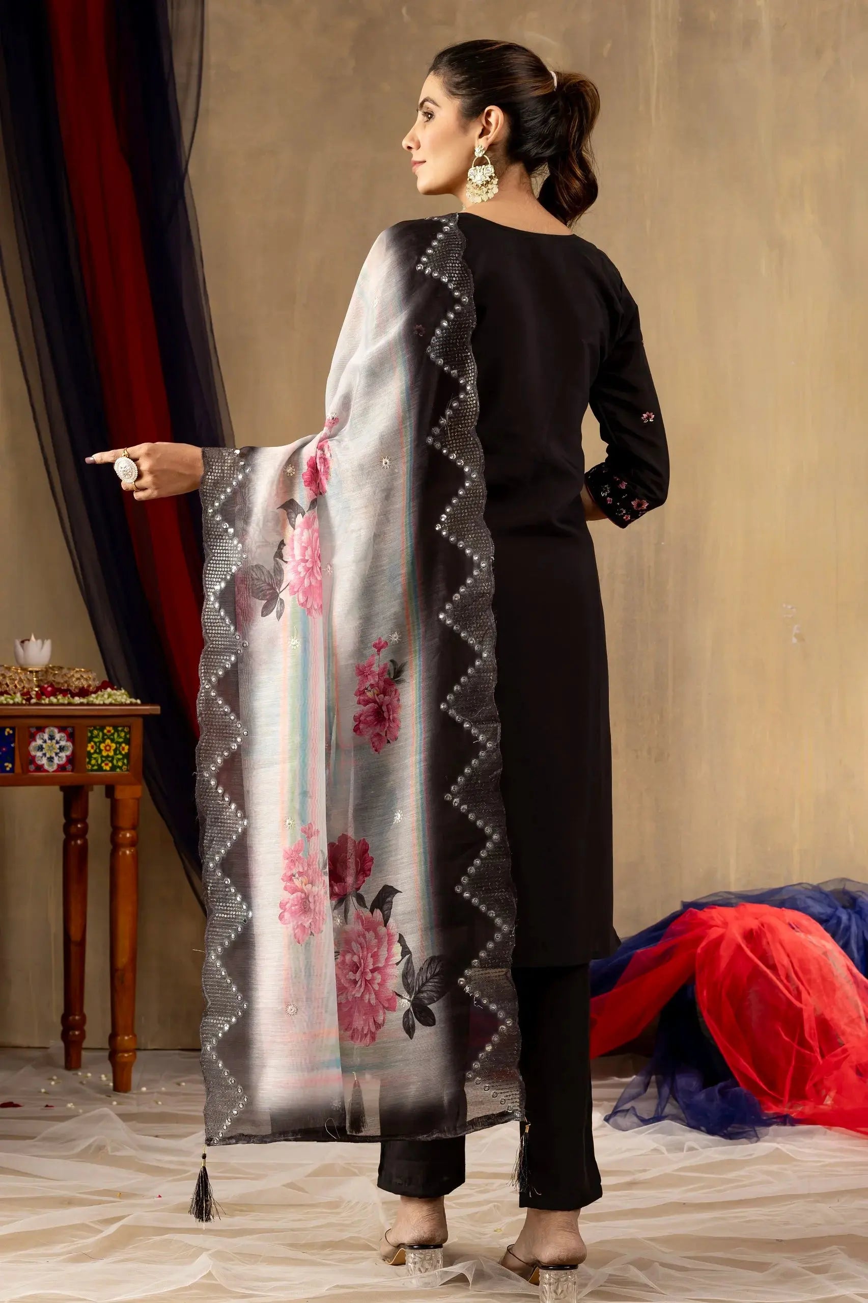 Elegant Kurti Pant Dupatta Set Lustraward