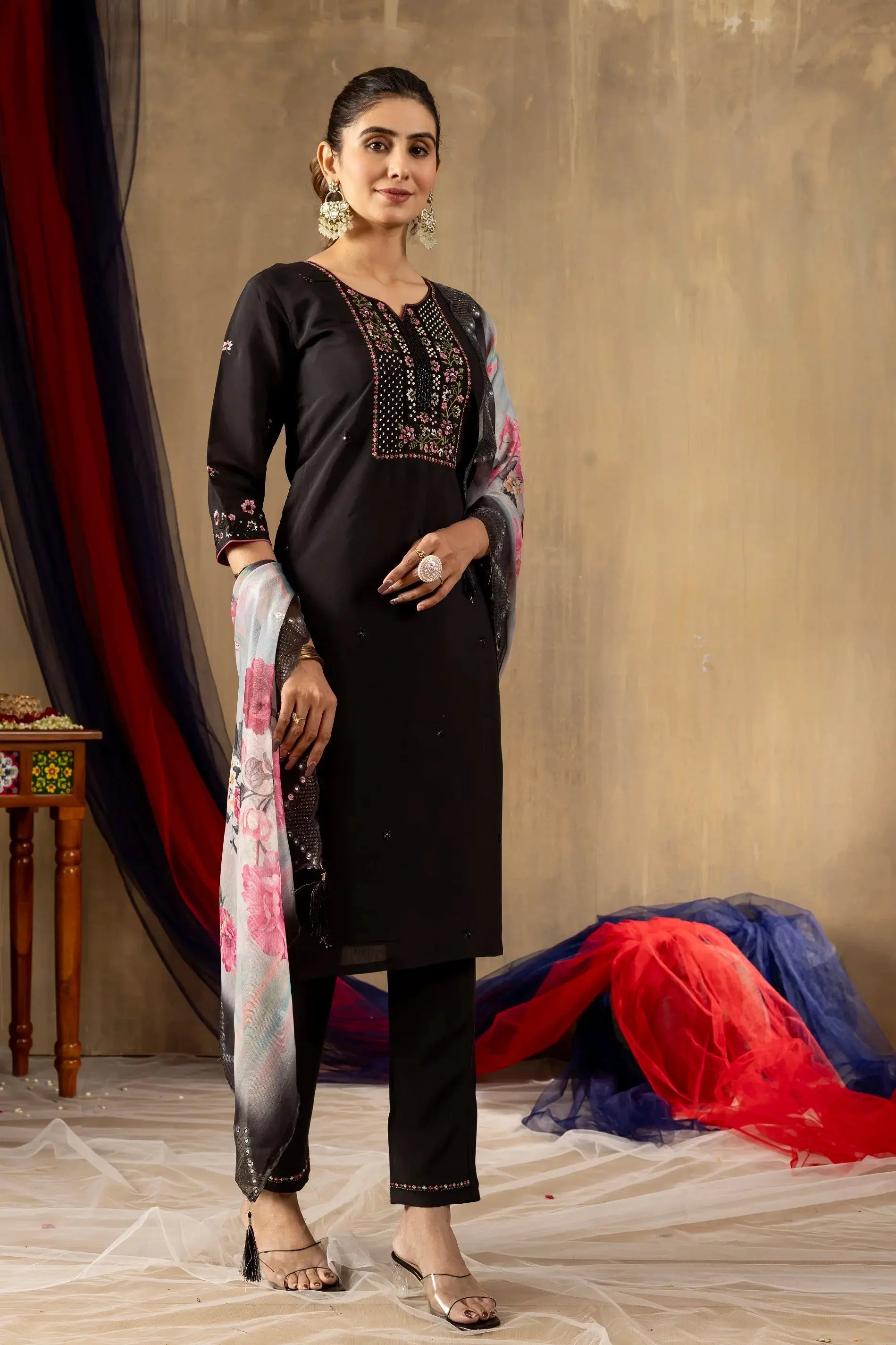 Elegant Kurti Pant Dupatta Set Lustraward