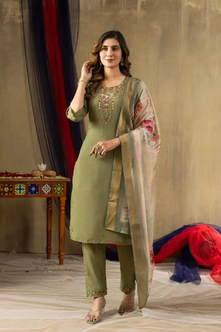 Premium Women’s Elegant Kurti Pant Dupatta Set Lustraward