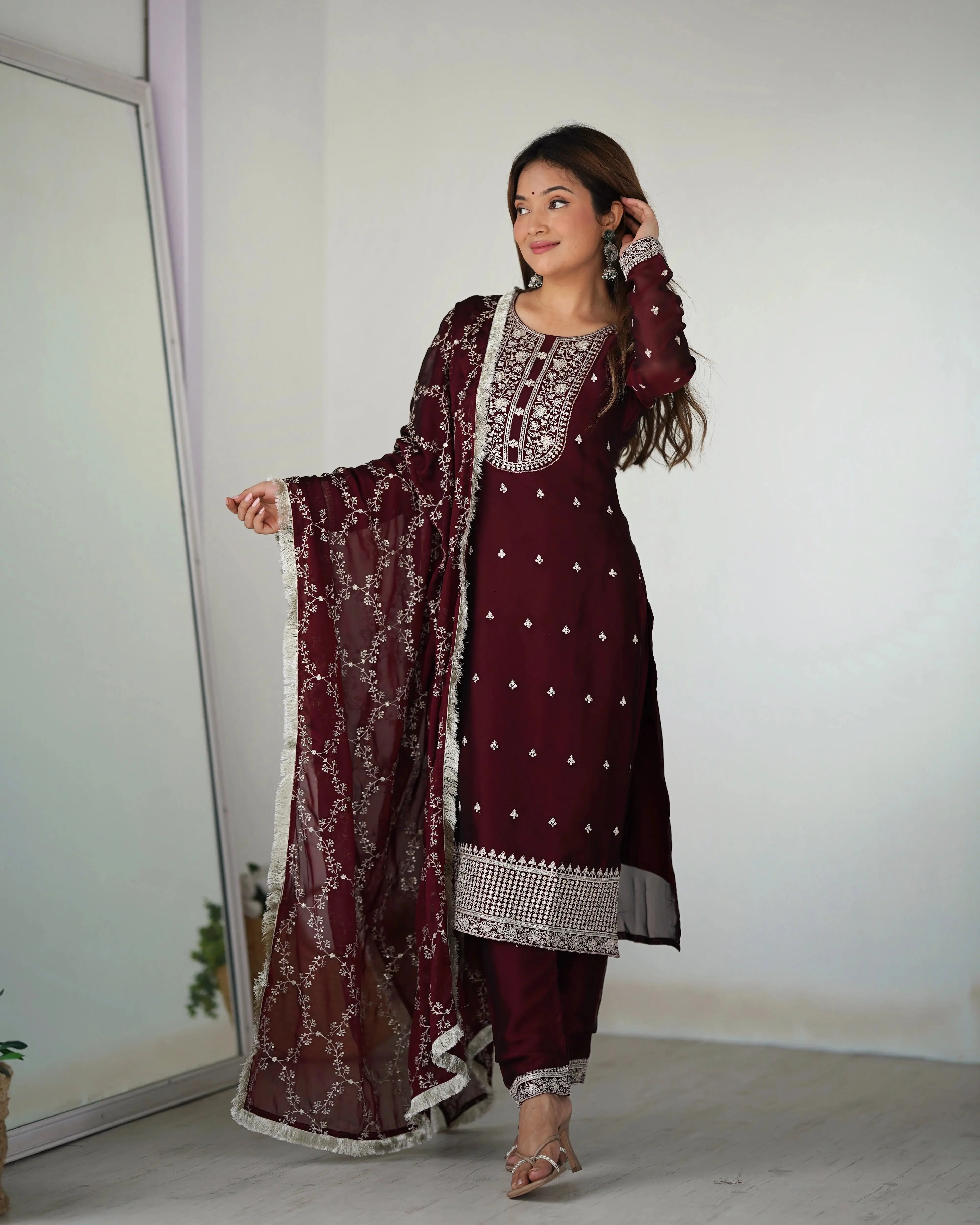 Women’s Kurti Sharara Dupatta Set Lustraward