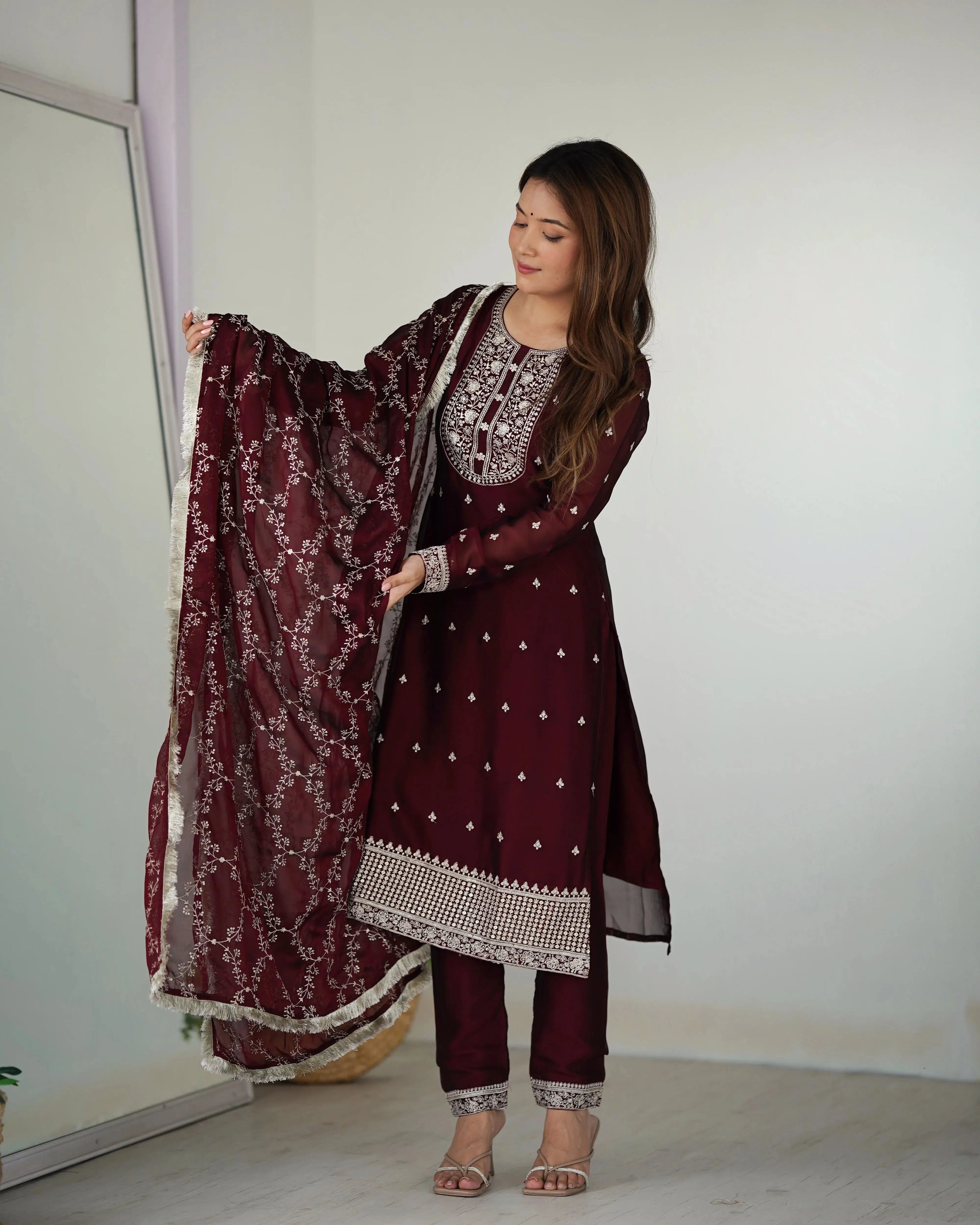 Women’s Kurti Sharara Dupatta Set Lustraward